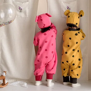 2023 סתיו היילוד בנות בגד נקודה כיס ארנב מצויר דוב כותנה בייבי בנות Rompers עם כובע תינוק בנות תלבושות