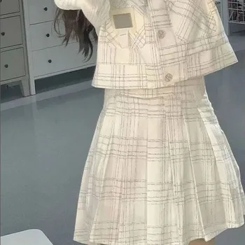 UNXX 2023 אביב סתיו חליפה לבנה נשים בלייזר להגדיר סדיר פסים ' קט + אביזרי סגנון קפלים החצאית שני חלקים להגדיר נשים