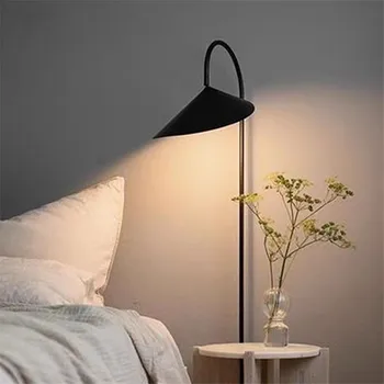 דנית הלוף רטרו מנורת קיר חופשי חיווט תקע השינה ליד המיטה מנורה מימי הביניים הוואבי סאבי בסלון בסגנון רקע מנורת קיר