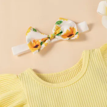 הרך הנולד בנות בגדי הקיץ לפרוע את שרוול החולצה גג+פרחוני Suspender קצרים+סרט בגדי תינוקות 3 6 12 18 חודשים