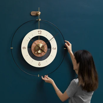 ספרדית יצירתי אור יוקרה High-End שעון קיר הסלון המודרני אטמוספרי שעון קיר קישוטים תלויים
