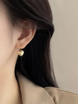 עיצוב חדש קוריאני עגילי אופנה לנשים אוהב מטאל משובח Earings תכשיטים הודיים