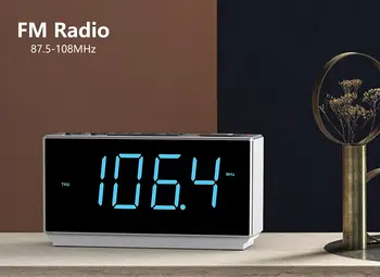שעון מעורר עם רדיו FM, כבל USB לטעינה, 1.8